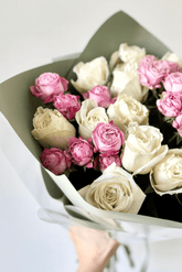 A combination of soft roses